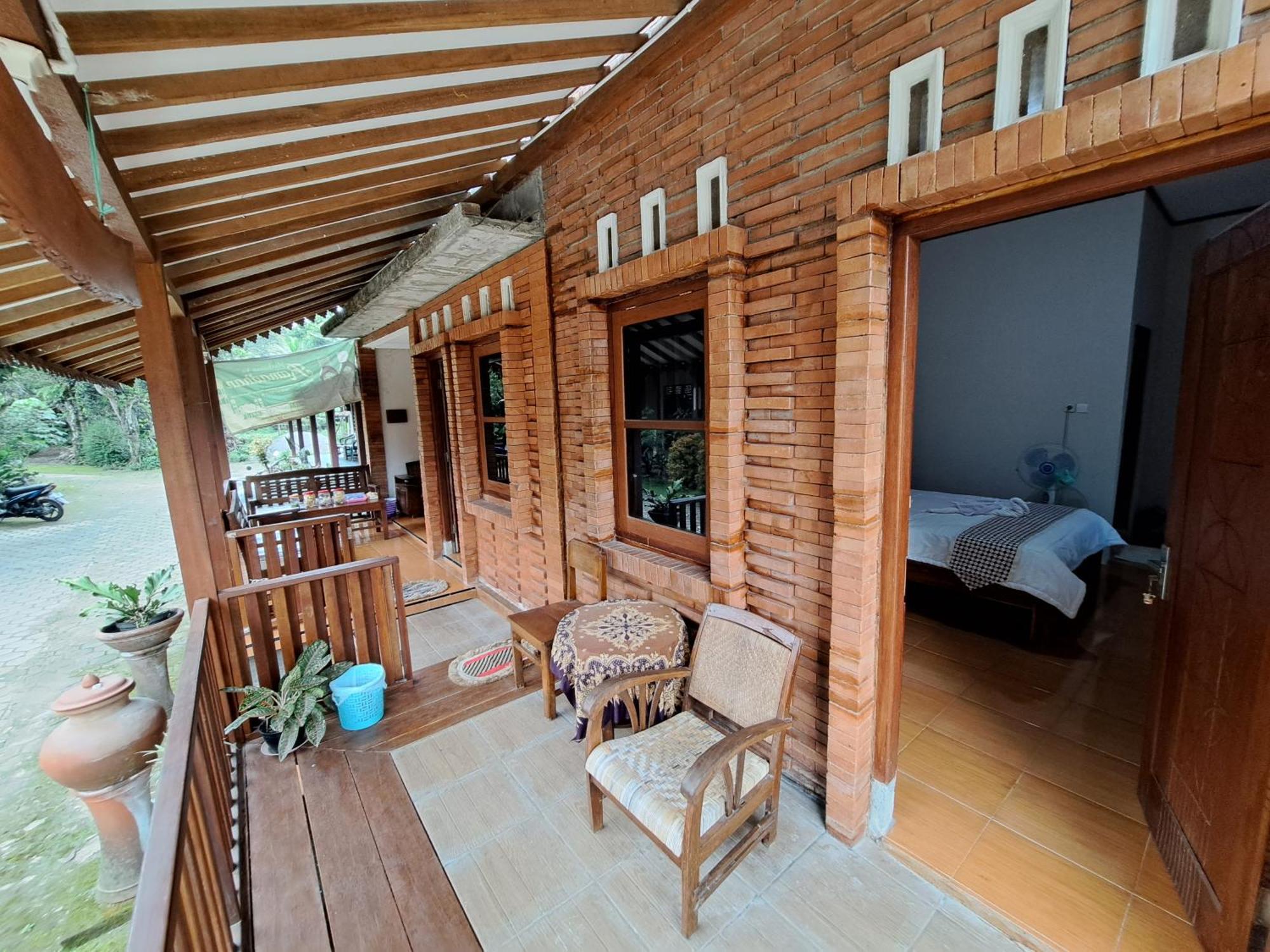 Romadhoni Homestay Magelang Rom bilde